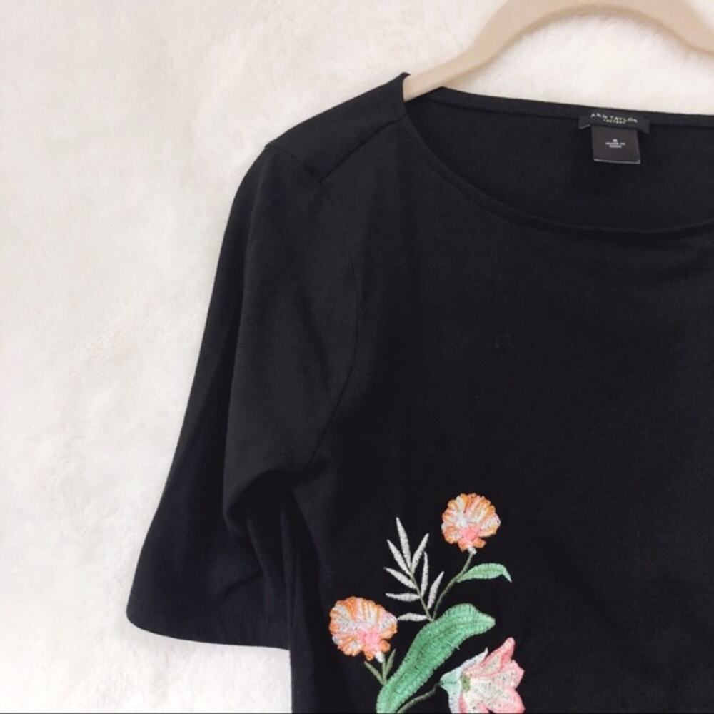 Ann Taylor Black Embroidered Flower Pattern Top - Picture 3 of 5